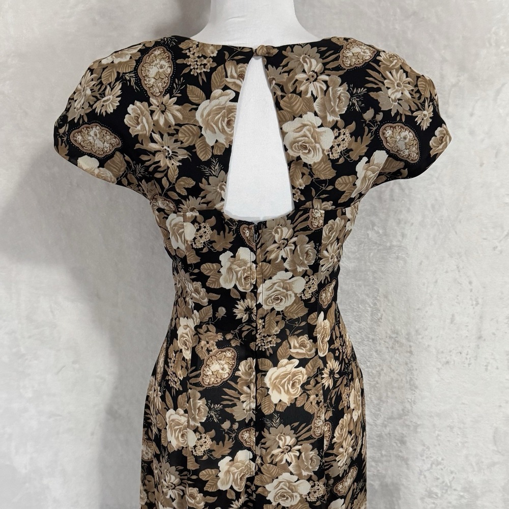 Karin Stevens Black and Cream Floral Maxi Dress - Picture 3 of 15